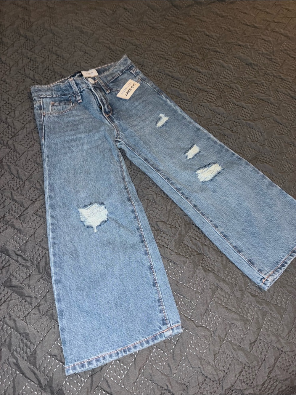 Old Navy Light Blue Denim Jeans with Contrast Stitching size 4 kids